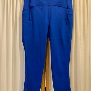 Lululemon crop blue leggings size 6
